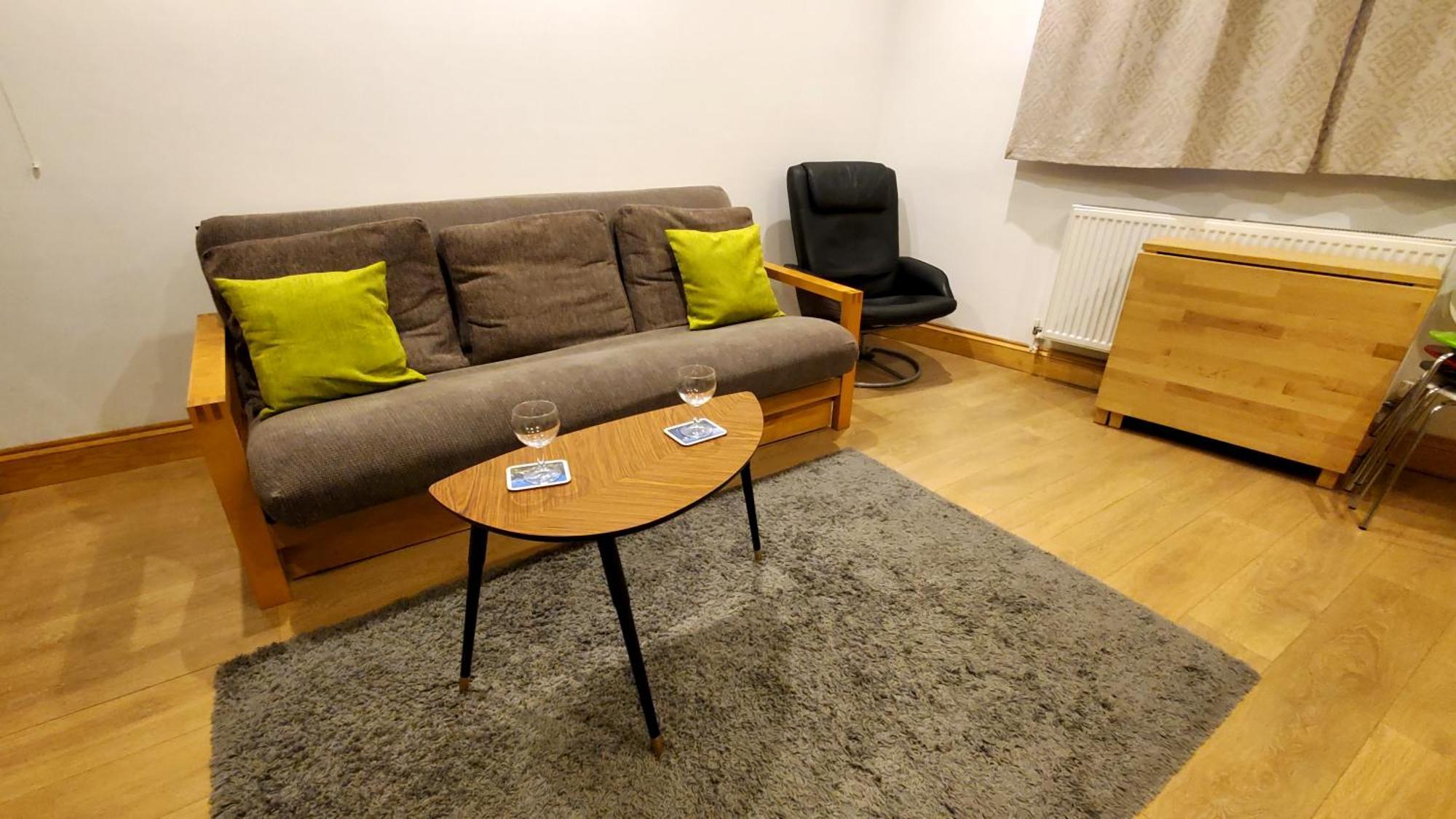 Apartment Pad